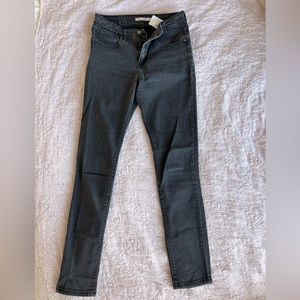 721 Levi’s hi-rise skinny jeans